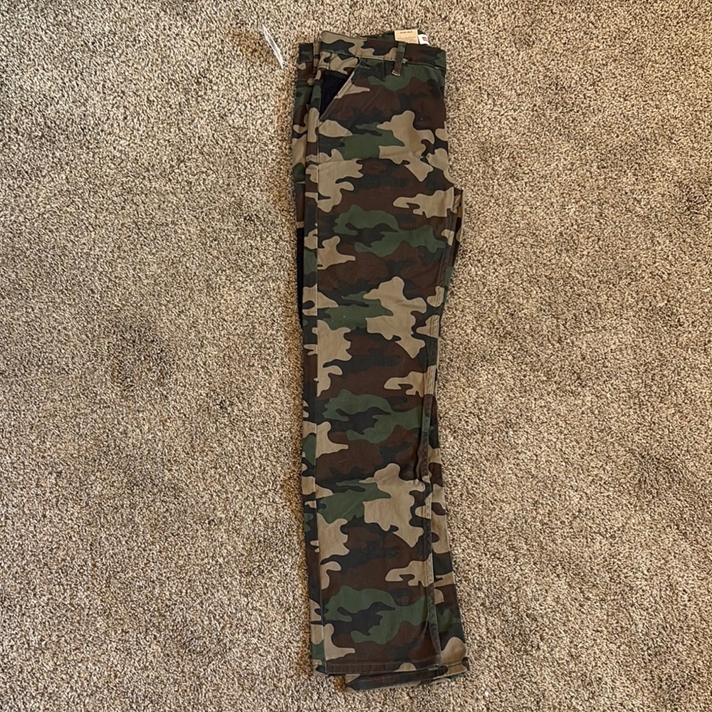 Levi's Green and Brown Camouflage Pants